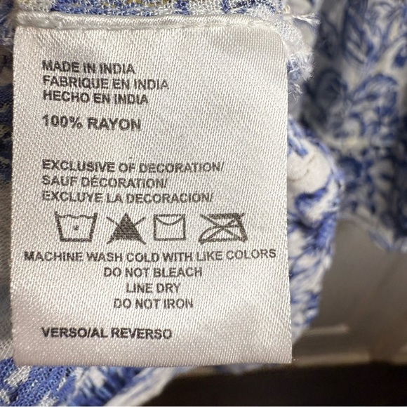 Turks and Caicos Blue Floral Swim Coverup with Gold Metallic Detail Size Medium - Picture 7 of 8